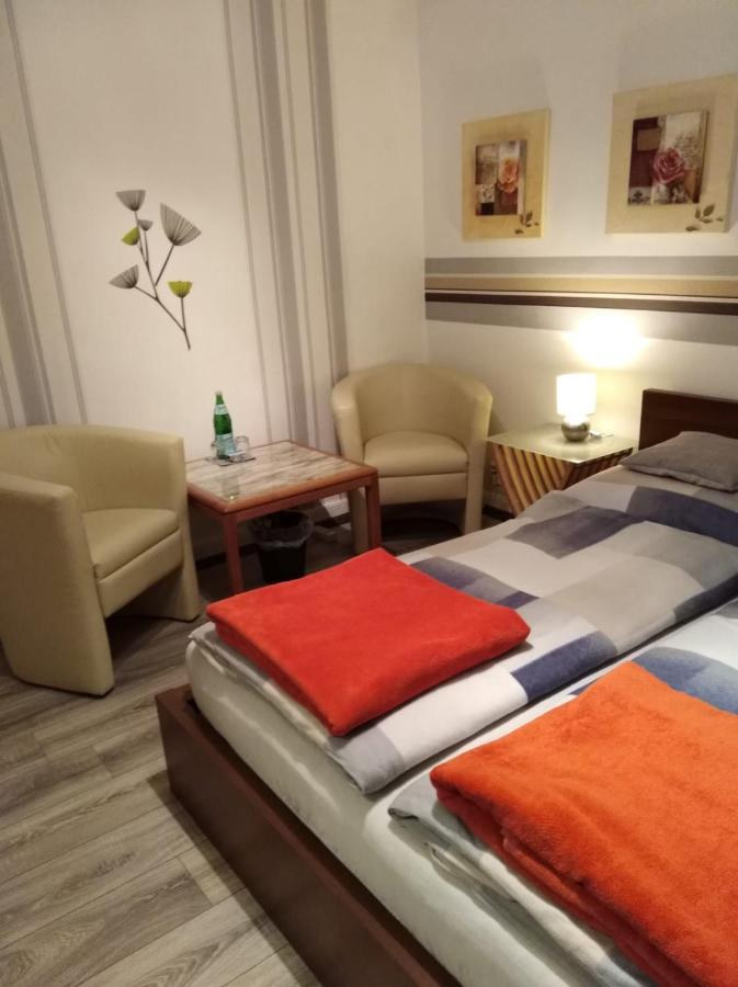 Hotel Garni "Adria" Виндхаген Экстерьер фото